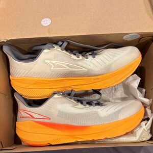 Altra Men's Athletic Shoes - Cream and Orange